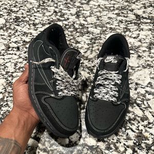 TRAVIS SCOTT Air Jordan 1 Low  BLACK PHANTOM